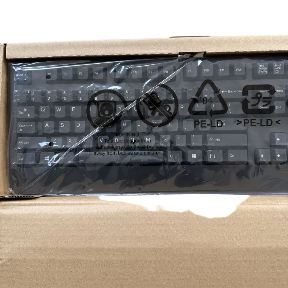 NWT Lenovo Black Traditional USB Full Size QWERTY Keyboard